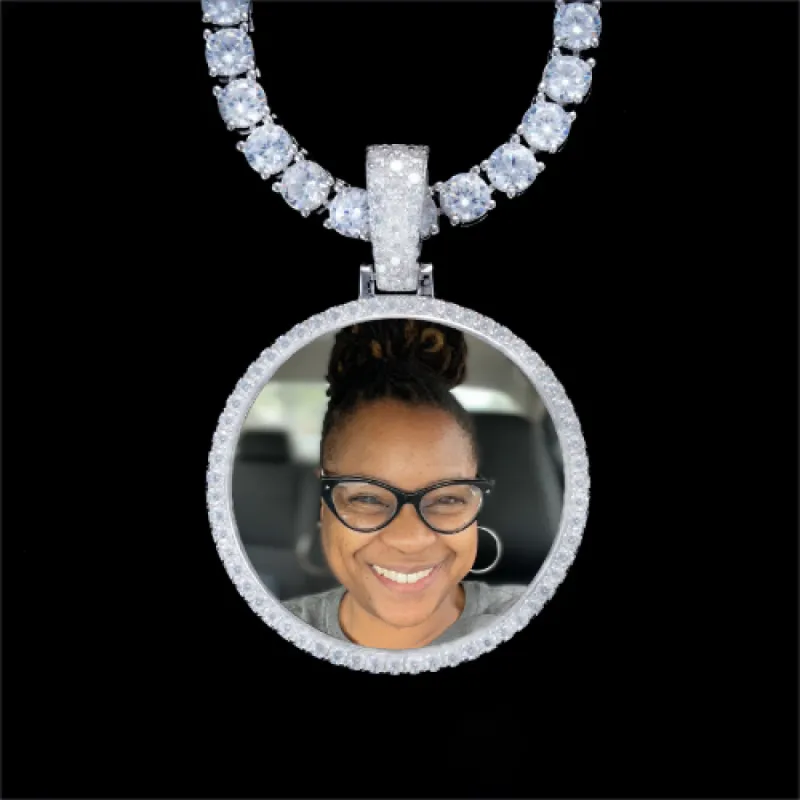 925S & VVS Moissanite 3D Circle Custom Picture Pendant made by The GUU Shop