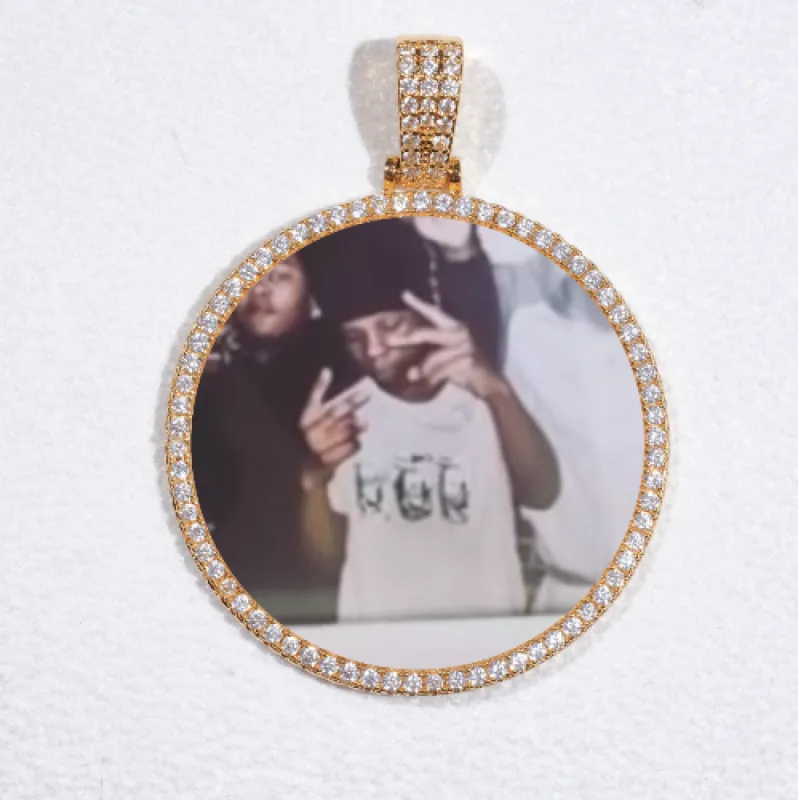 MEDIUM 3D CIRCLE CUSTOM PICTURE PENDANT made by The GUU Shop