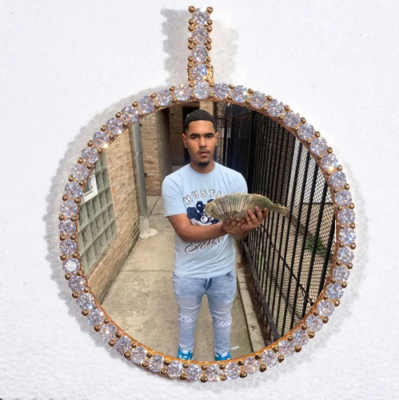 LARGE 3D CIRCLE CUSTOM PICTURE PENDANT made by The GUU Shop