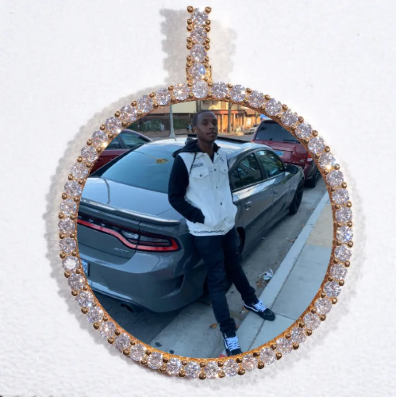 LARGE 3D CIRCLE CUSTOM PICTURE PENDANT made by The GUU Shop