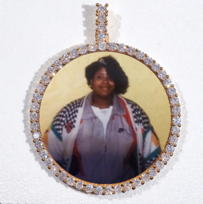 LARGE 3D CIRCLE CUSTOM PICTURE PENDANT made by The GUU Shop