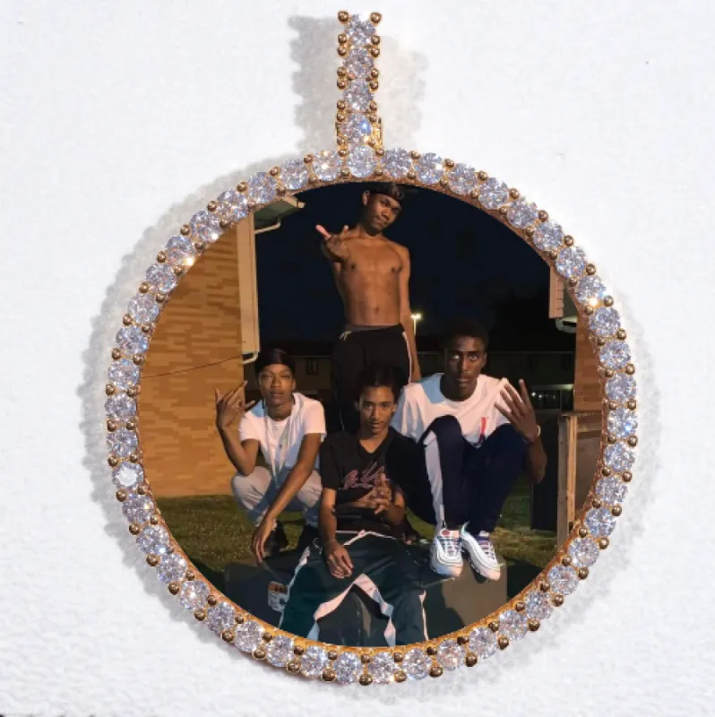 LARGE 3D CIRCLE CUSTOM PICTURE PENDANT made by The GUU Shop