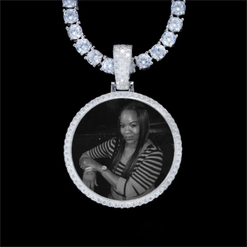 925S & VVS Moissanite 3D Circle Custom Picture Pendant made by The GUU Shop
