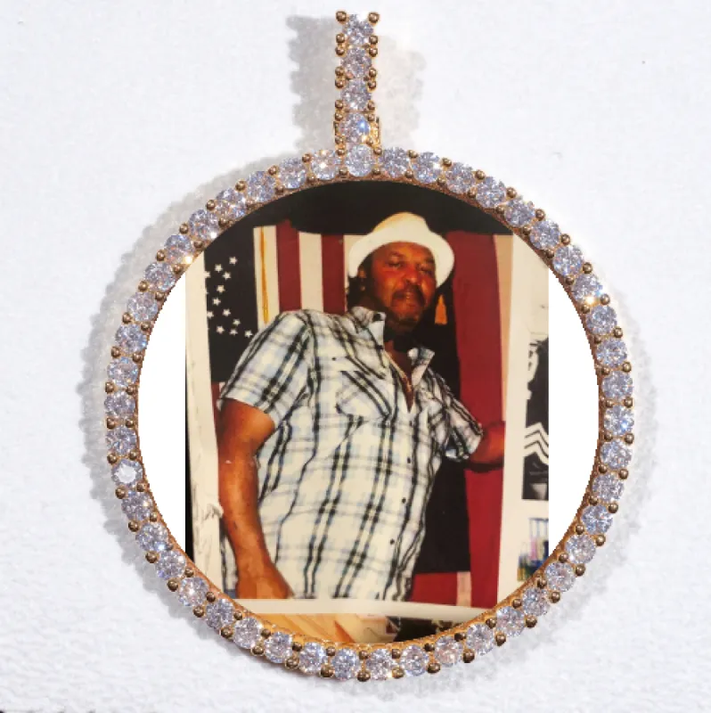 LARGE 3D CIRCLE CUSTOM PICTURE PENDANT made by The GUU Shop