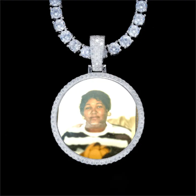 925S & VVS Moissanite 3D Circle Custom Picture Pendant made by The GUU Shop