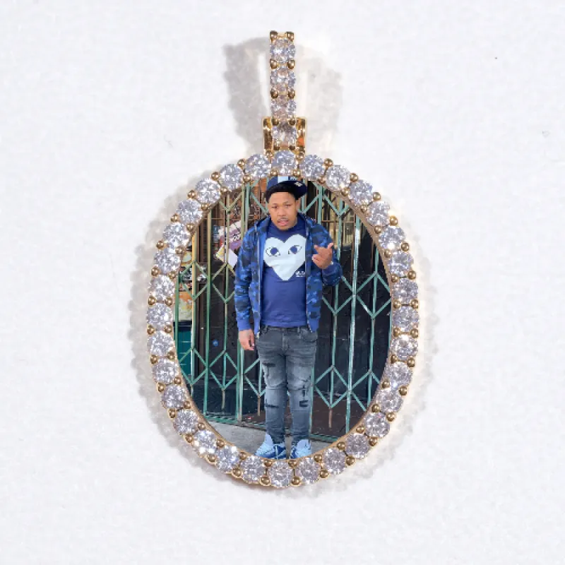 3D Oval Custom Picture Pendant made by The GUU Shop