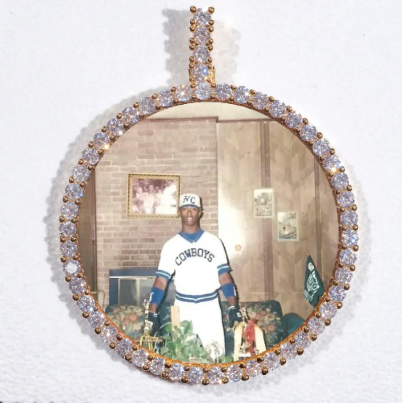 LARGE 3D CIRCLE CUSTOM PICTURE PENDANT made by The GUU Shop