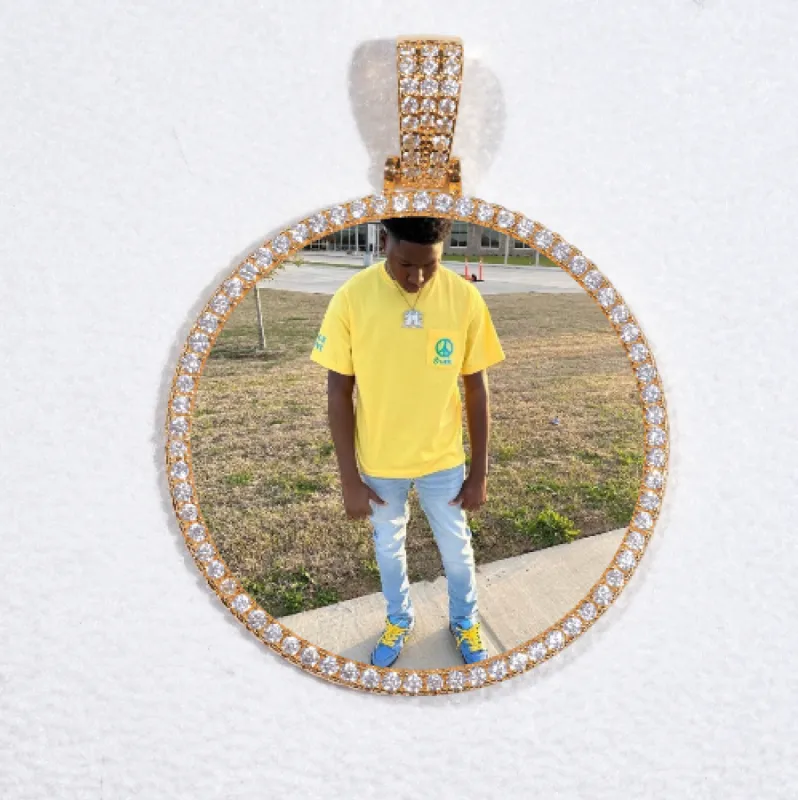 MEDIUM 3D CIRCLE CUSTOM PICTURE PENDANT sold by The GUU Shop