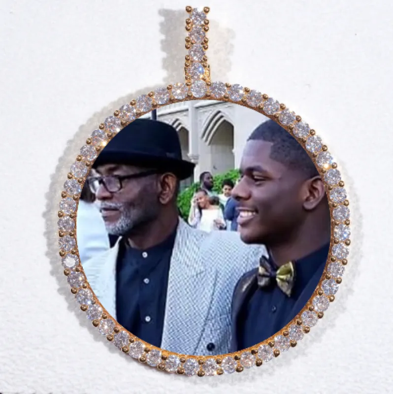 LARGE 3D CIRCLE CUSTOM PICTURE PENDANT made by The GUU Shop