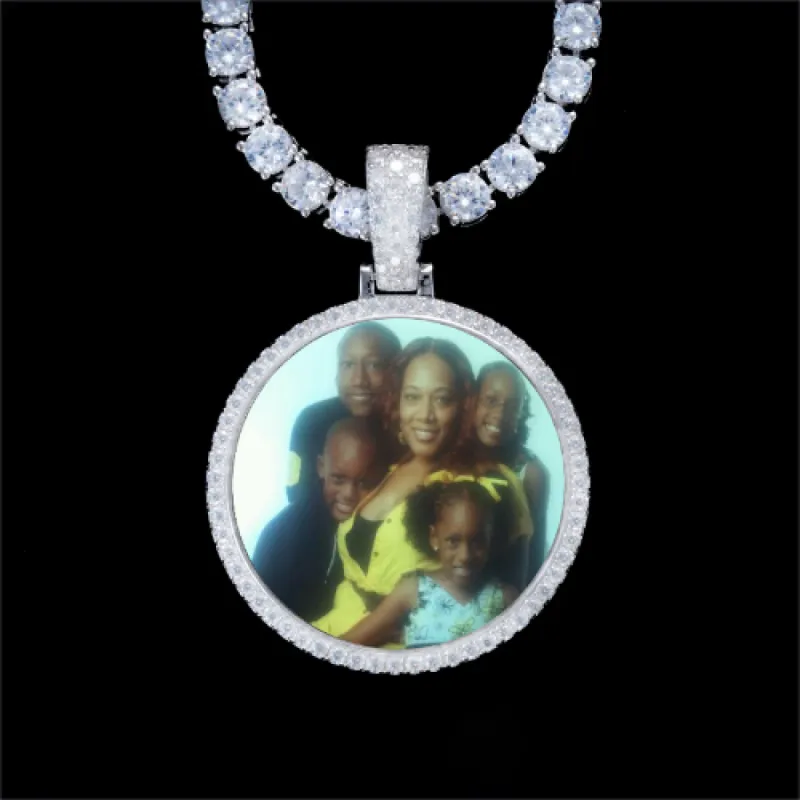 925S & VVS Moissanite 3D Circle Custom Picture Pendant made by The GUU Shop
