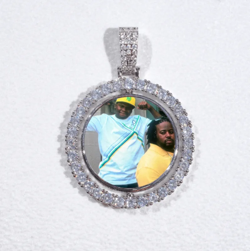 3D Spinning 2-Faced Custom Picture Pendant made by The GUU Shop