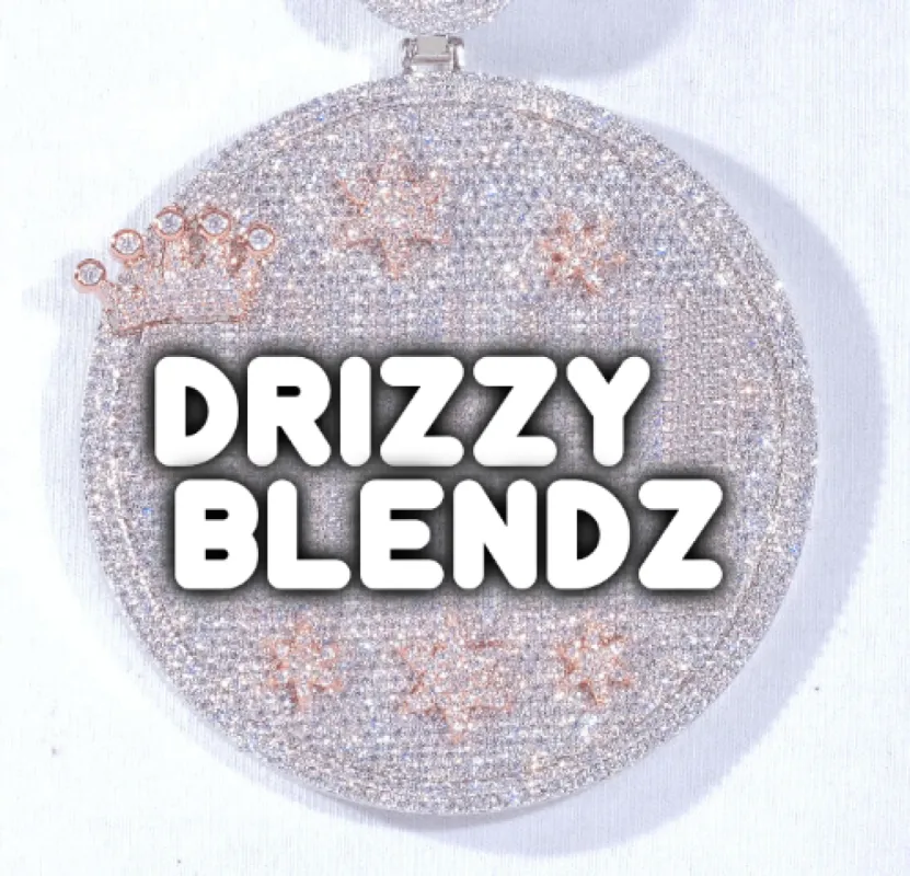 CUSTOM LETTER NECKLACE 3D BIG CROWN DISC made by The GUU Shop