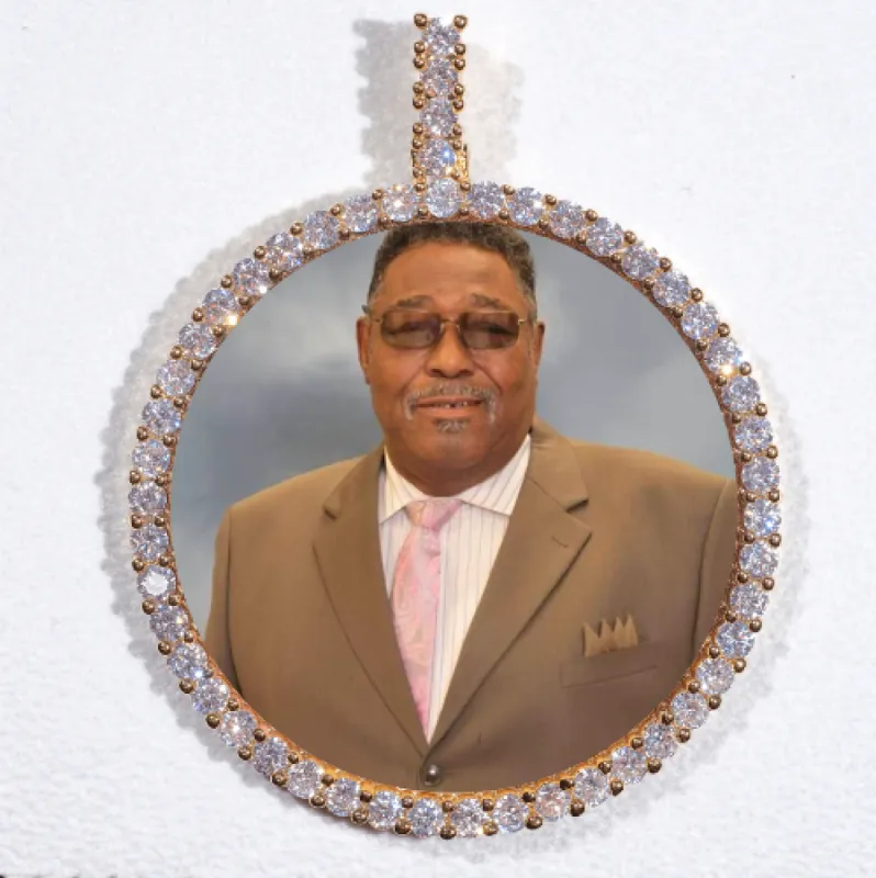 LARGE 3D CIRCLE CUSTOM PICTURE PENDANT made by The GUU Shop