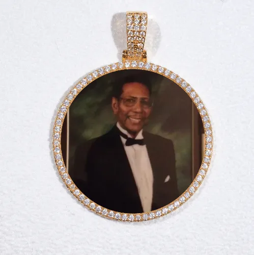 MEDIUM 3D CIRCLE CUSTOM PICTURE PENDANT sold by The GUU Shop