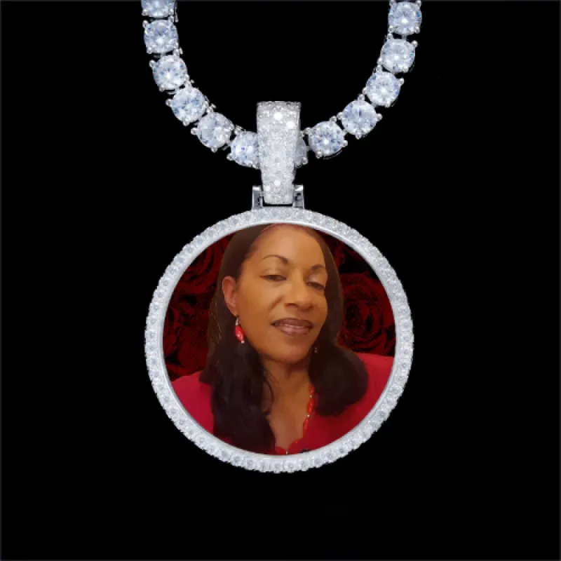 925S & VVS Moissanite 3D Circle Custom Picture Pendant made by The GUU Shop