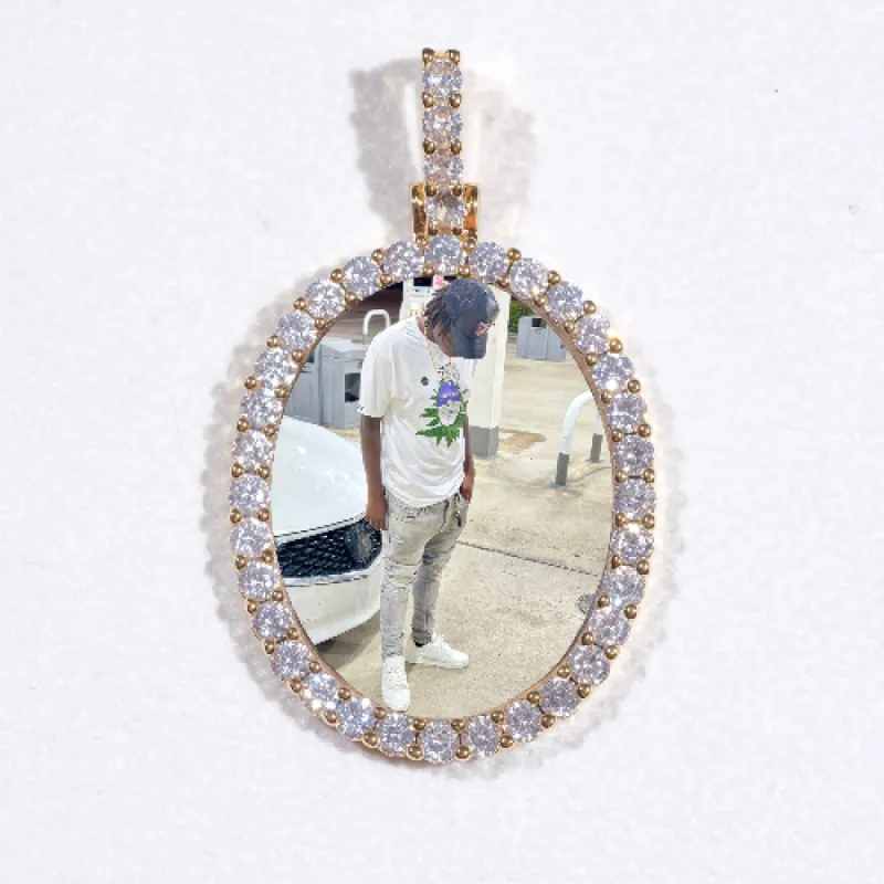 3D Oval Custom Picture Pendant made by The GUU Shop