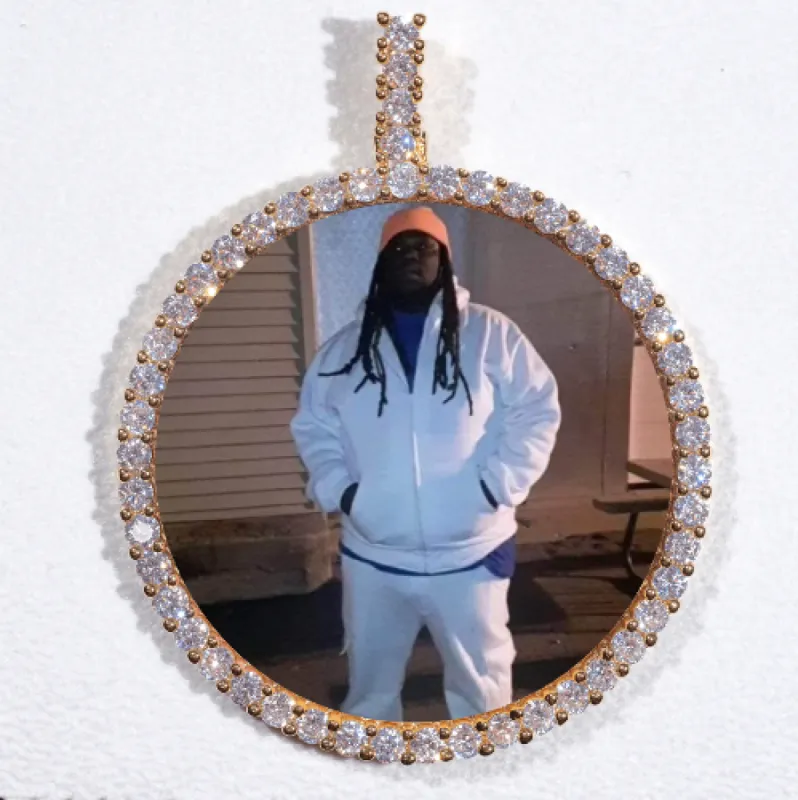 LARGE 3D CIRCLE CUSTOM PICTURE PENDANT made by The GUU Shop