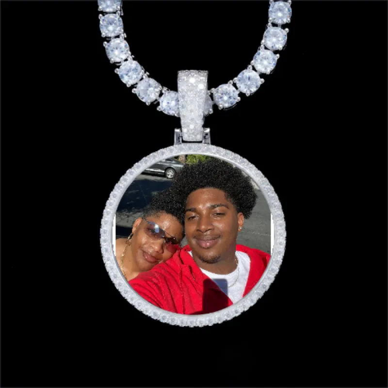925S & VVS Moissanite 3D Circle Custom Picture Pendant made by The GUU Shop
