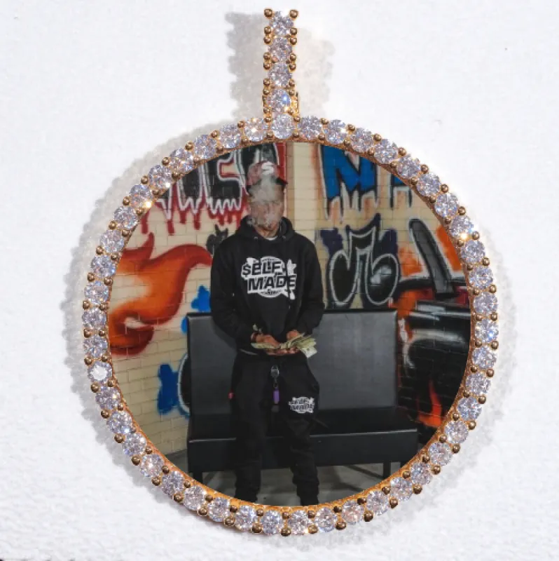 LARGE 3D CIRCLE CUSTOM PICTURE PENDANT made by The GUU Shop