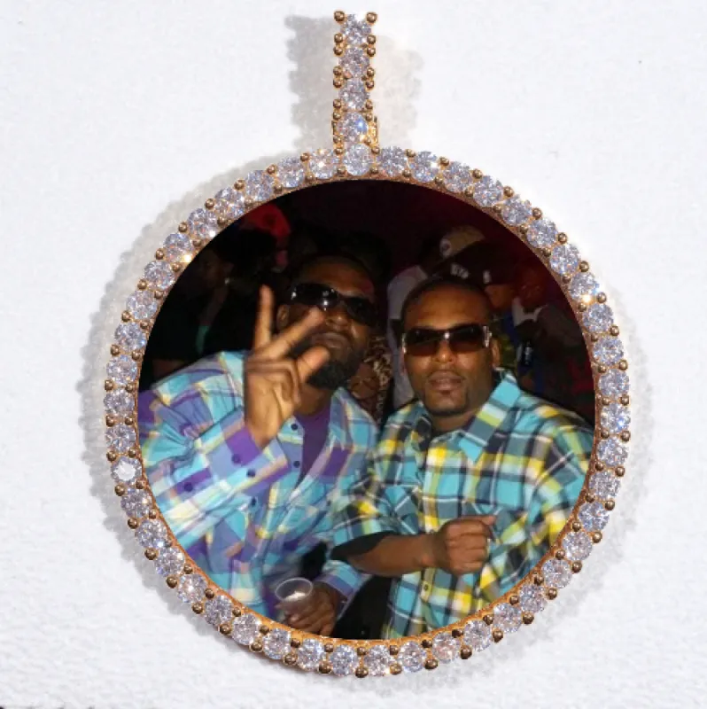 LARGE 3D CIRCLE CUSTOM PICTURE PENDANT made by The GUU Shop