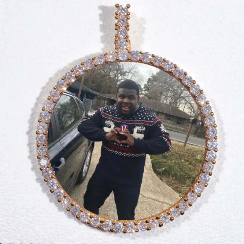 LARGE 3D CIRCLE CUSTOM PICTURE PENDANT made by The GUU Shop