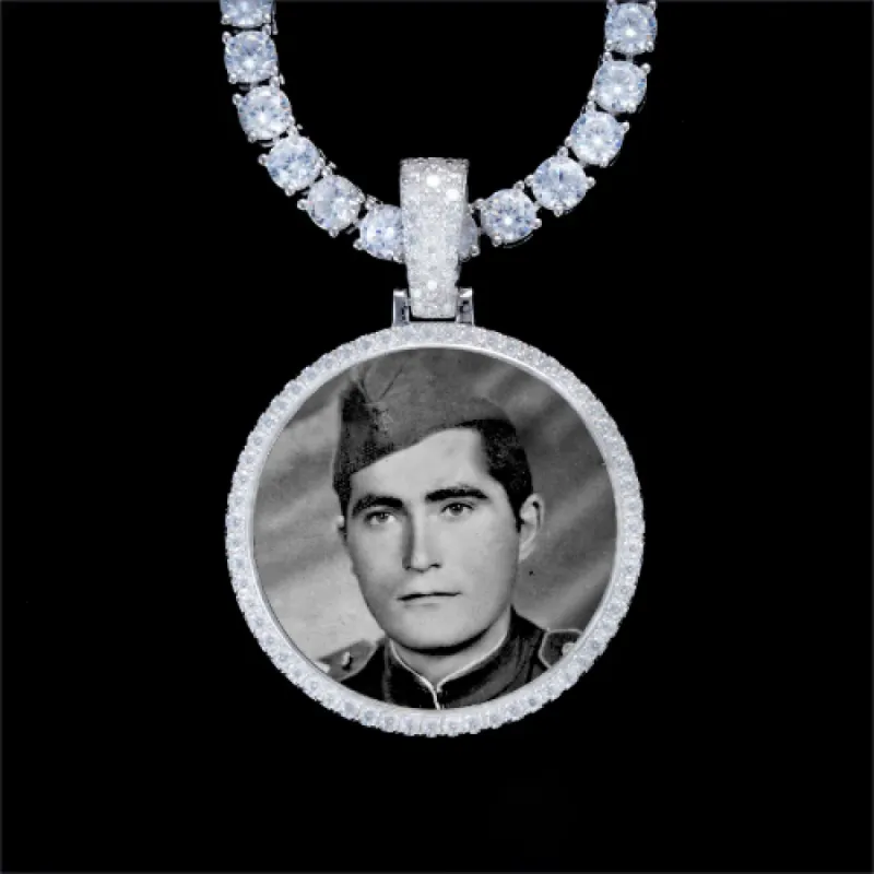 925S & VVS Moissanite 3D Circle Custom Picture Pendant made by The GUU Shop