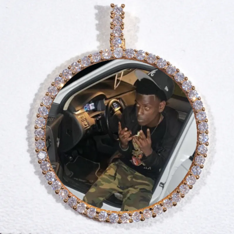 LARGE 3D CIRCLE CUSTOM PICTURE PENDANT made by The GUU Shop