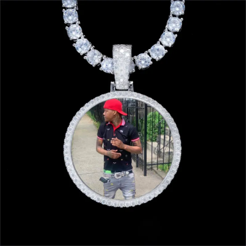 925S & VVS Moissanite 3D Circle Custom Picture Pendant made by The GUU Shop