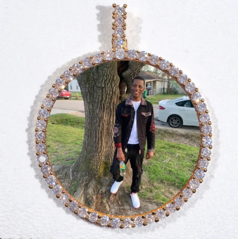 LARGE 3D CIRCLE CUSTOM PICTURE PENDANT made by The GUU Shop