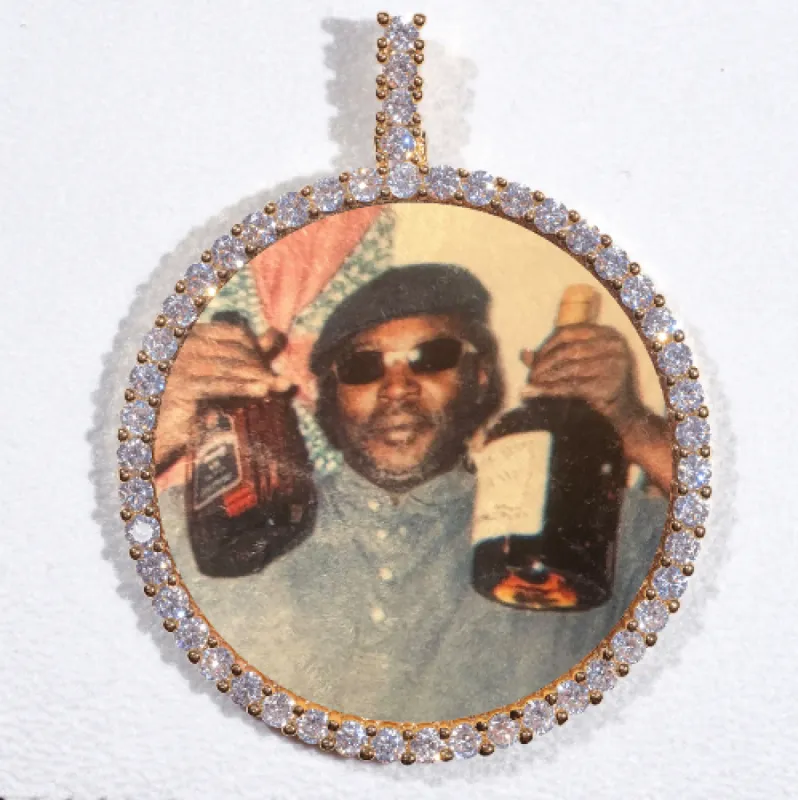 LARGE 3D CIRCLE CUSTOM PICTURE PENDANT made by The GUU Shop