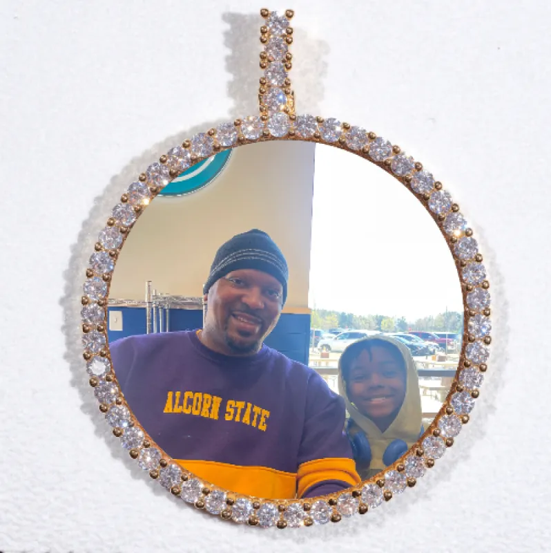 LARGE 3D CIRCLE CUSTOM PICTURE PENDANT made by The GUU Shop