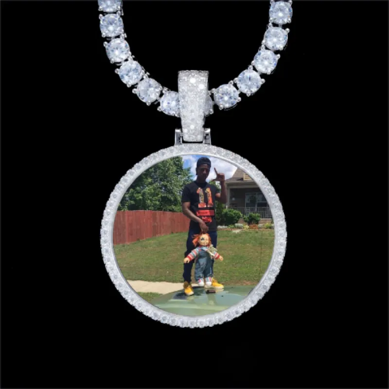 925S & VVS Moissanite 3D Circle Custom Picture Pendant made by The GUU Shop