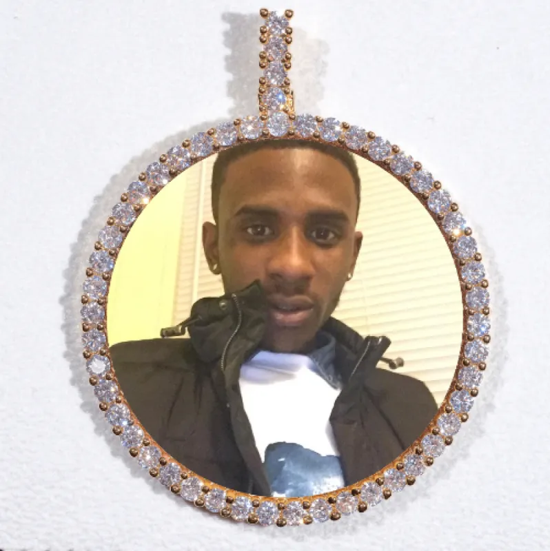 LARGE 3D CIRCLE CUSTOM PICTURE PENDANT made by The GUU Shop