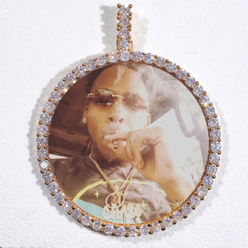 LARGE 3D CIRCLE CUSTOM PICTURE PENDANT made by The GUU Shop