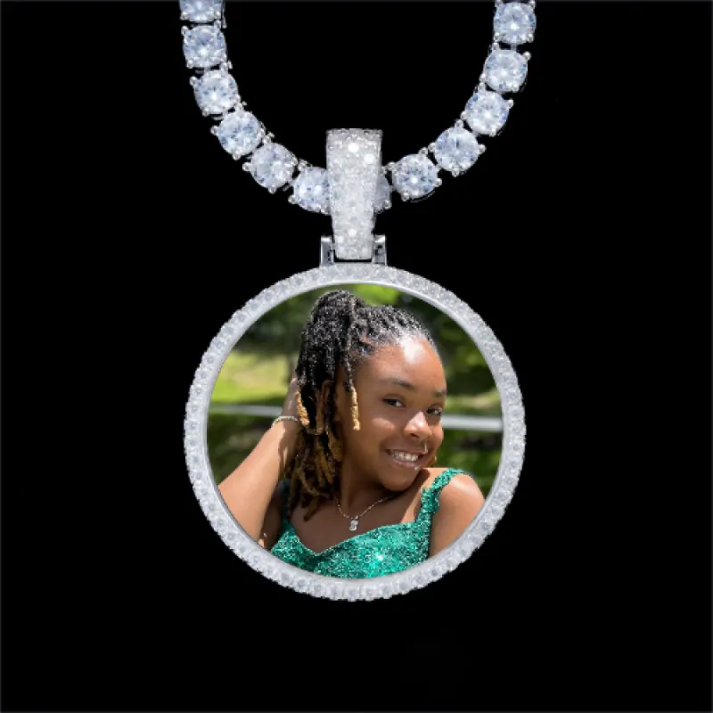 925S & VVS Moissanite 3D Circle Custom Picture Pendant made by The GUU Shop