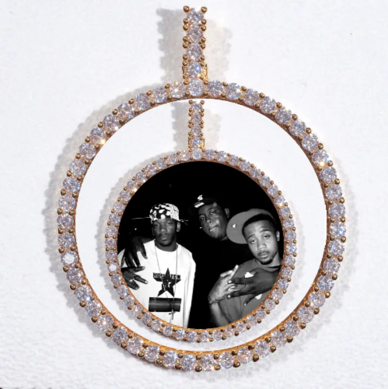LARGE 3D CIRCLE CUSTOM PICTURE PENDANT made by The GUU Shop