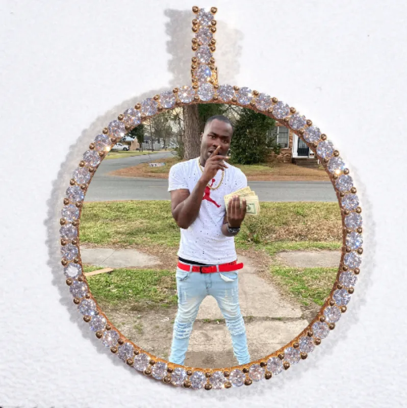 LARGE 3D CIRCLE CUSTOM PICTURE PENDANT made by The GUU Shop