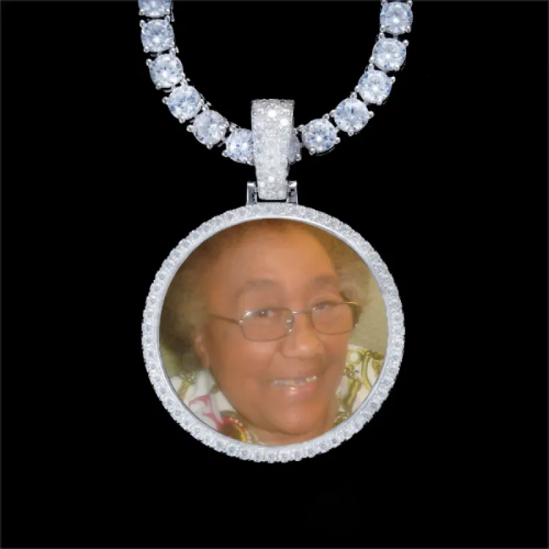 925S & VVS Moissanite 3D Circle Custom Picture Pendant made by The GUU Shop