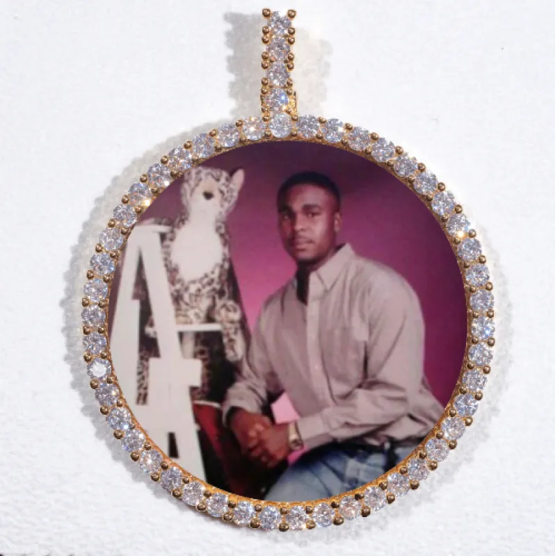 LARGE 3D CIRCLE CUSTOM PICTURE PENDANT made by The GUU Shop