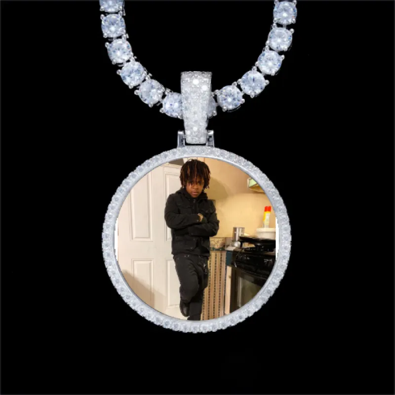 925S & VVS Moissanite 3D Circle Custom Picture Pendant made by The GUU Shop