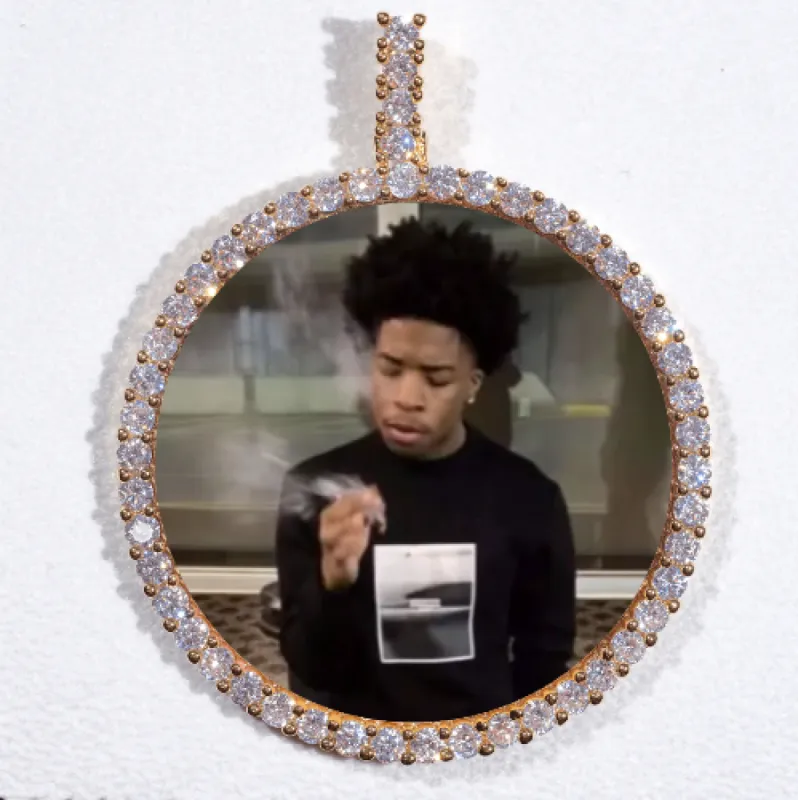 LARGE 3D CIRCLE CUSTOM PICTURE PENDANT made by The GUU Shop