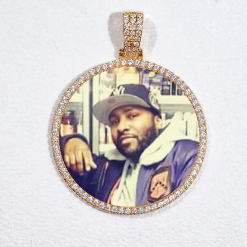 MEDIUM 3D CIRCLE CUSTOM PICTURE PENDANT made by The GUU Shop