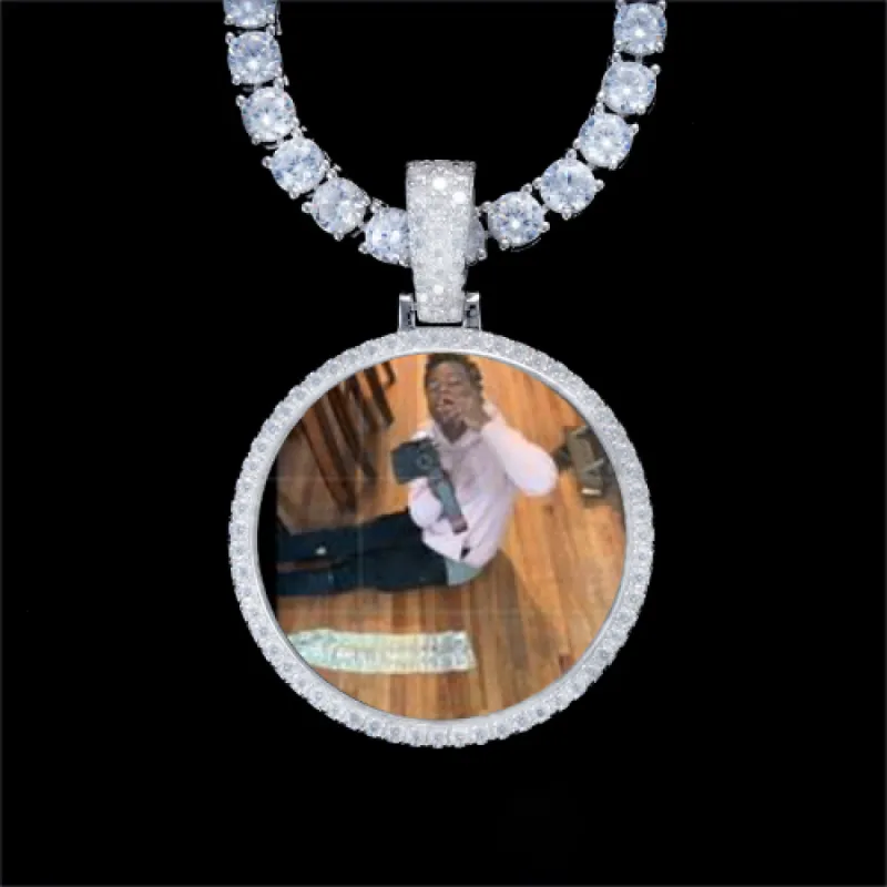 925S & VVS Moissanite 3D Circle Custom Picture Pendant made by The GUU Shop