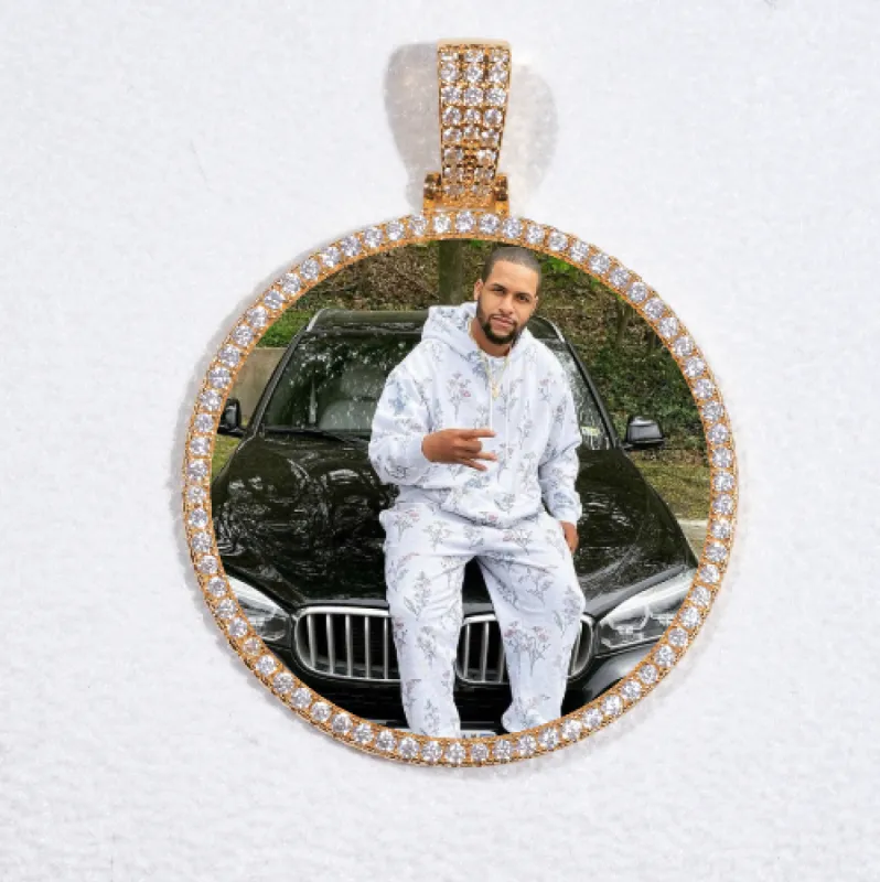 MEDIUM 3D CIRCLE CUSTOM PICTURE PENDANT made by The GUU Shop