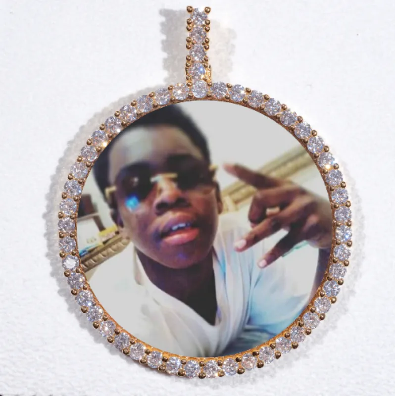 LARGE 3D CIRCLE CUSTOM PICTURE PENDANT made by The GUU Shop