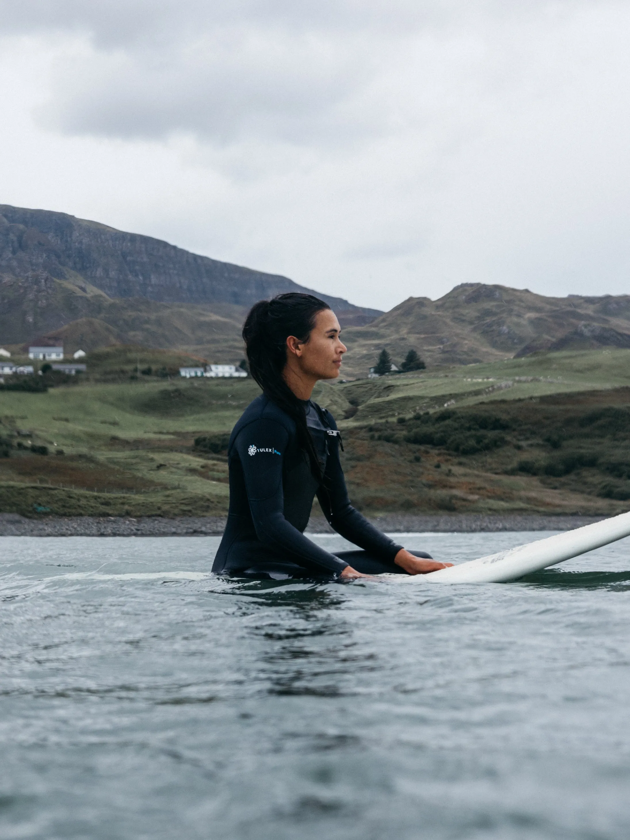 Women's Nieuwland 4.5/3.5mm Yulex® Chest Zip Wetsuit sold by Finisterre product image thumbnail 3