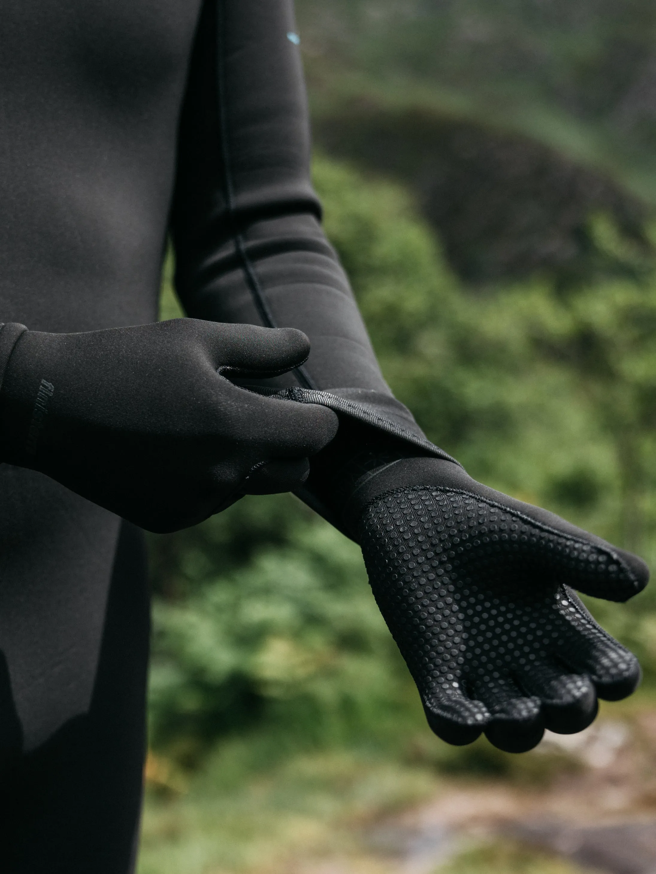 Nieuwland 3s Yulex® Gloves sold by Finisterre product image thumbnail 5