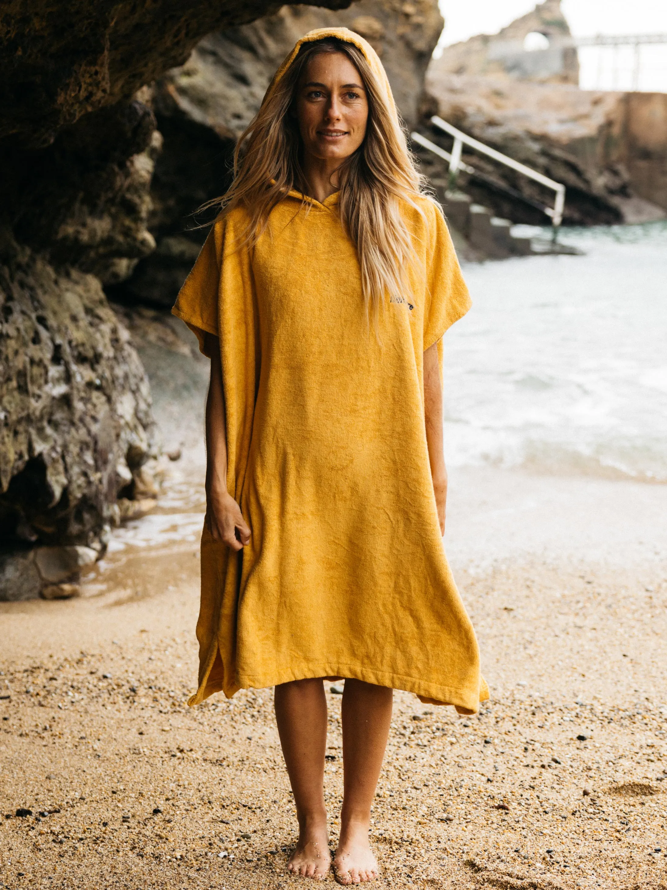 Clearwater Changing Robe sold by Finisterre product image thumbnail 2