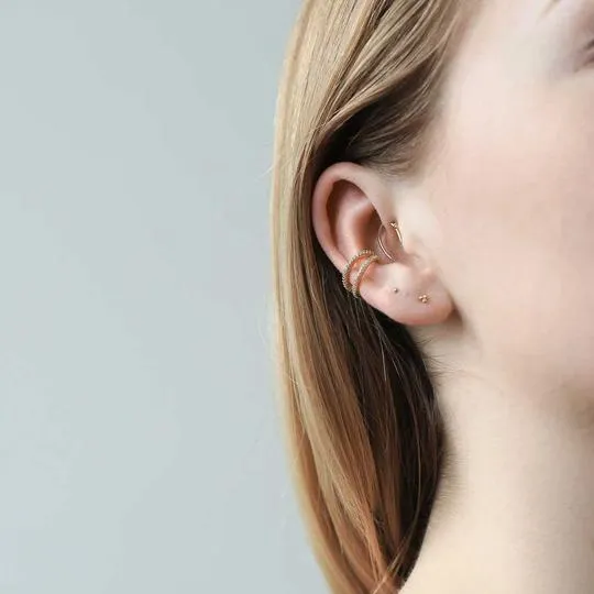 Tiny Trinity Threaded Flat Back Earring sold by Maison Miru product image thumbnail 2