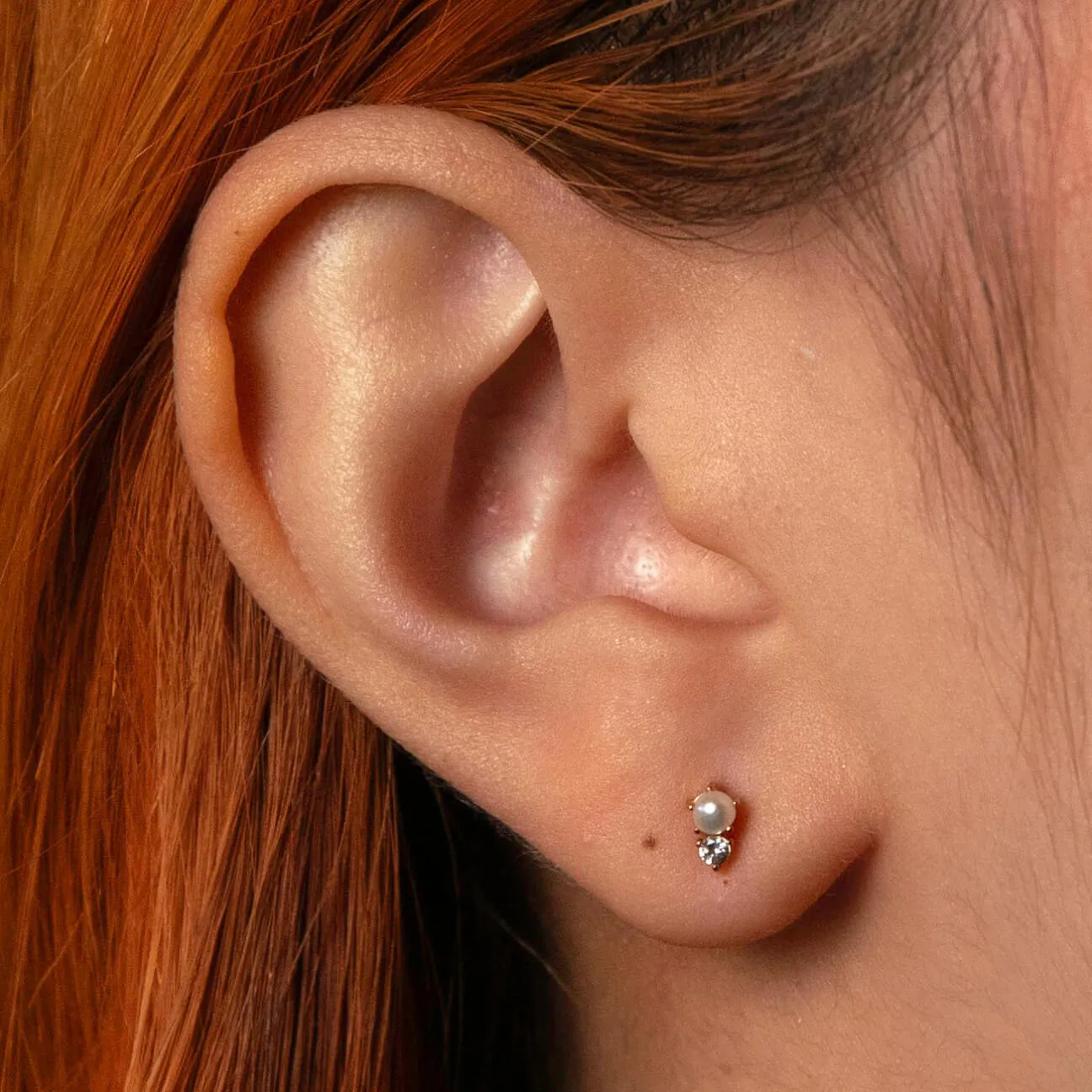 Sample Item: Pearl and White Topaz Nap Earrings sold by Maison Miru product image thumbnail 2